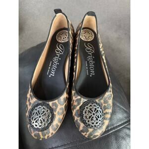 Brighton Aleta cheetah leather 9 silver logo flats Italy